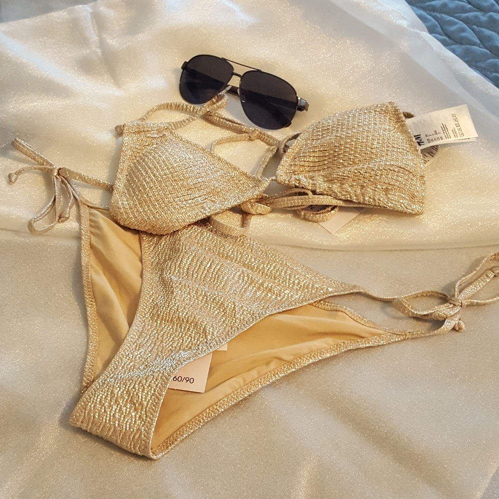 Bikini top & bottom